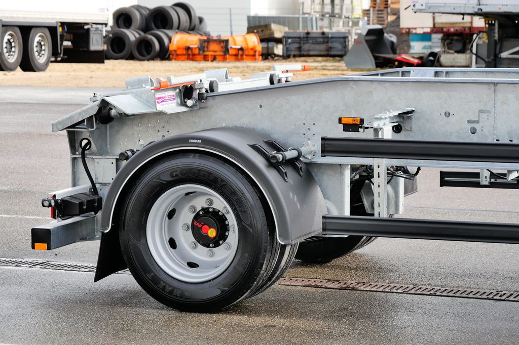 Web-Trailer ARA 18/ DIN 30722 / 5000 - 7000 mm/19,5 VERZINKT - Roll-off/ Skip trailer: picture 5 Web-Trailer ARA 18/ DIN 30722 / 5000 - 7000 mm/19,5 VERZINKT - Roll-off/ Skip trailer: picture 5