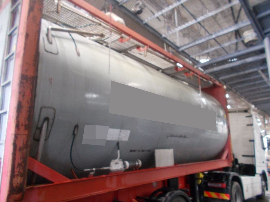 26.000 Liter V4A Vollrahmen 2 x Laufsteg - Tank semi-trailer: picture 2 26.000 Liter V4A Vollrahmen 2 x Laufsteg - Tank semi-trailer: picture 2