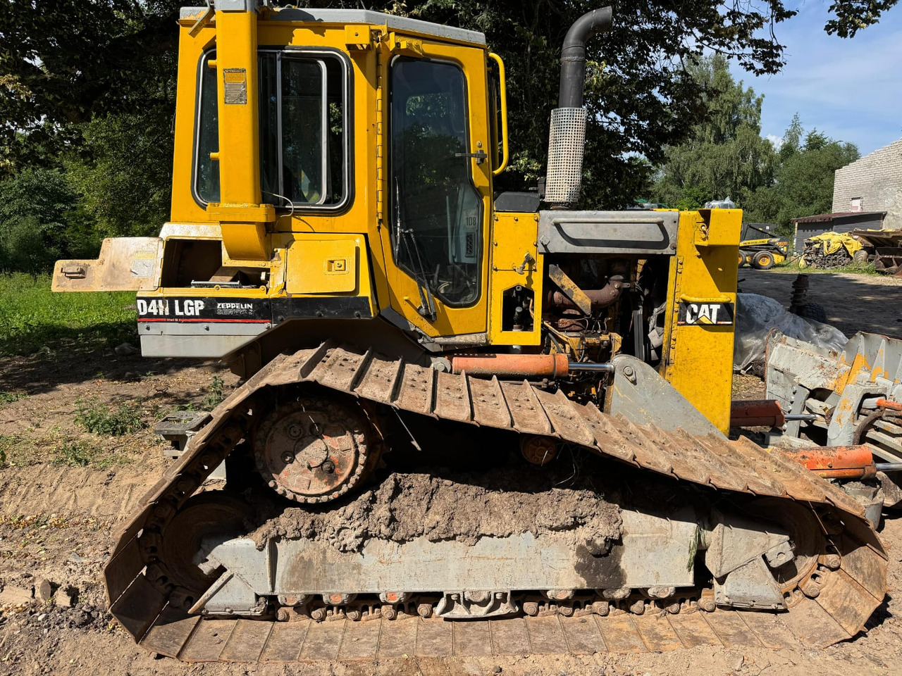 CATERPILLAR D4H LGP - Bulldozer: picture 1 CATERPILLAR D4H LGP - Bulldozer: picture 1