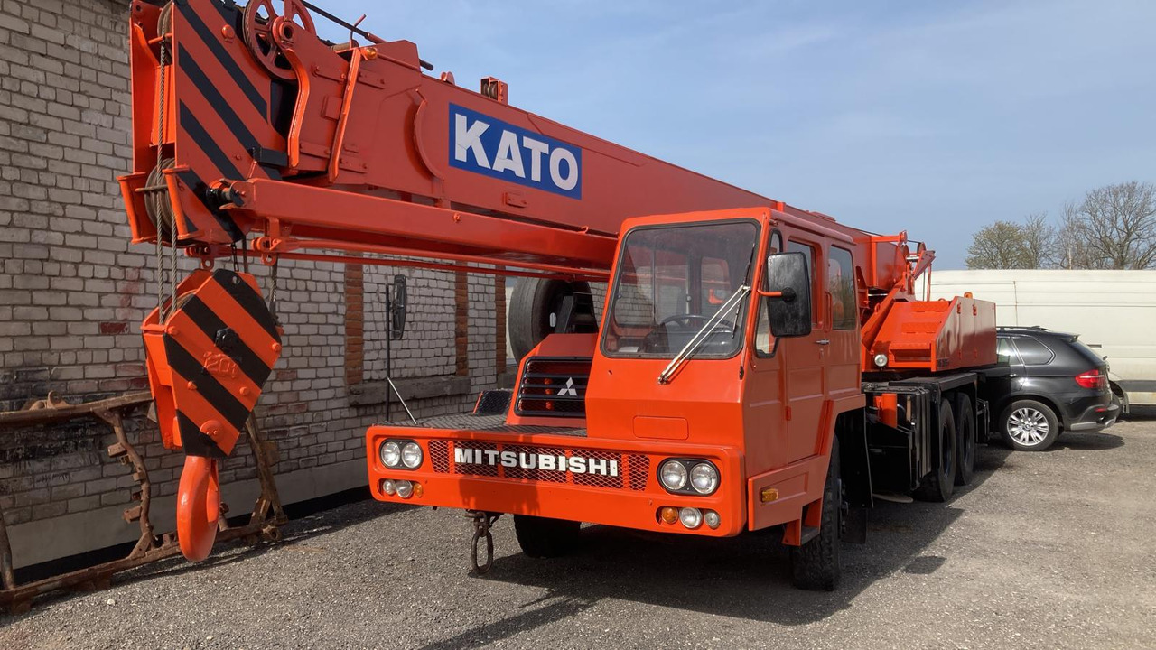 KATO NK200E - Mobile crane: picture 1 KATO NK200E - Mobile crane: picture 1