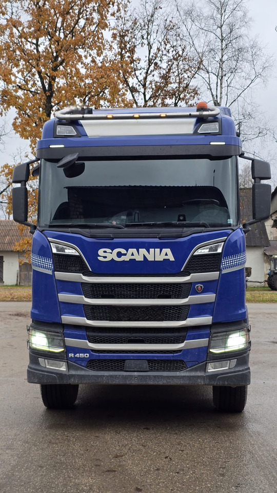 SCANIA R450 - Log truck, Crane truck: picture 3 SCANIA R450 - Log truck, Crane truck: picture 3