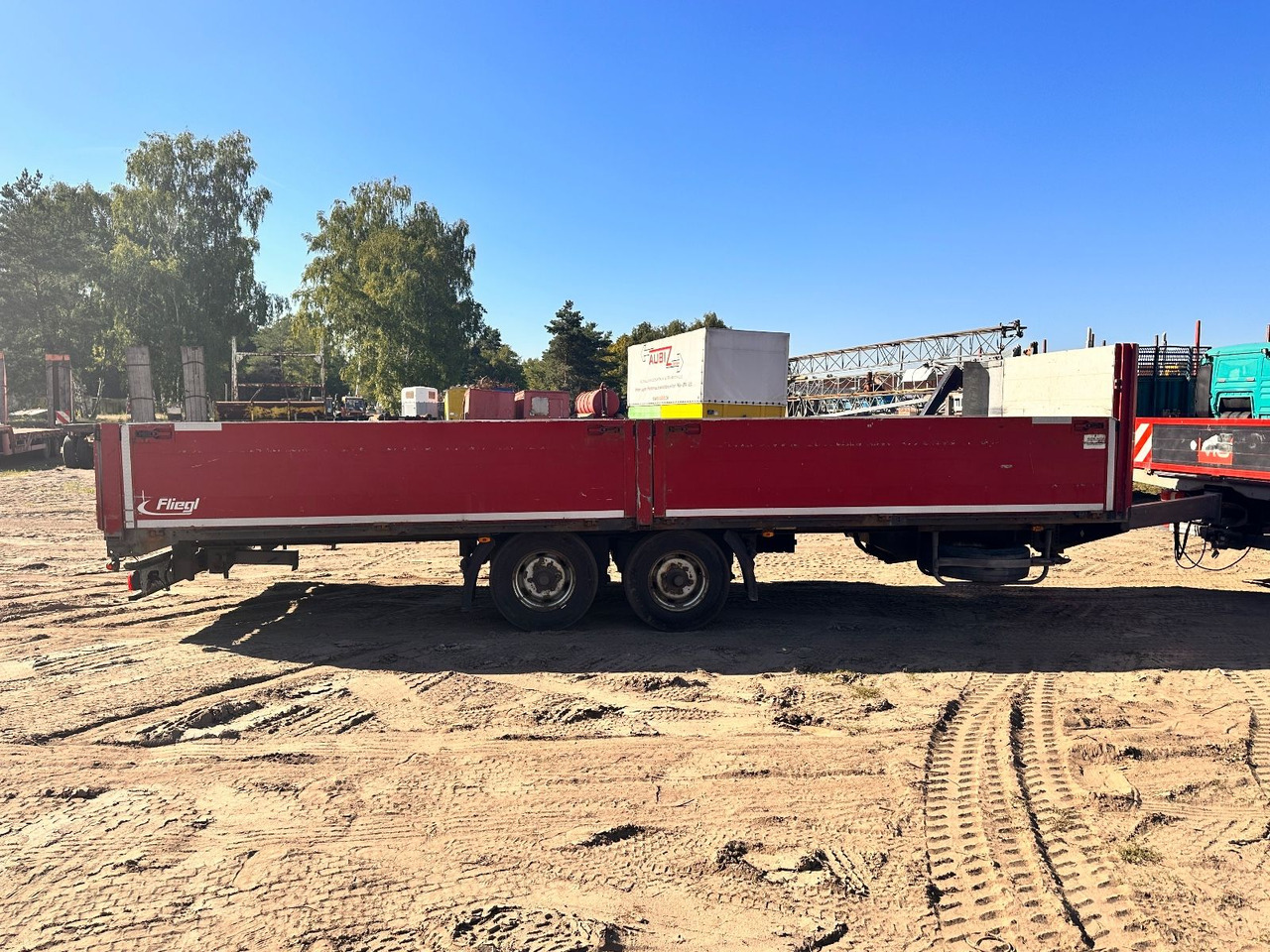 Fliegl TPS 18 - Dropside/ Flatbed trailer: picture 4 Fliegl TPS 18 - Dropside/ Flatbed trailer: picture 4