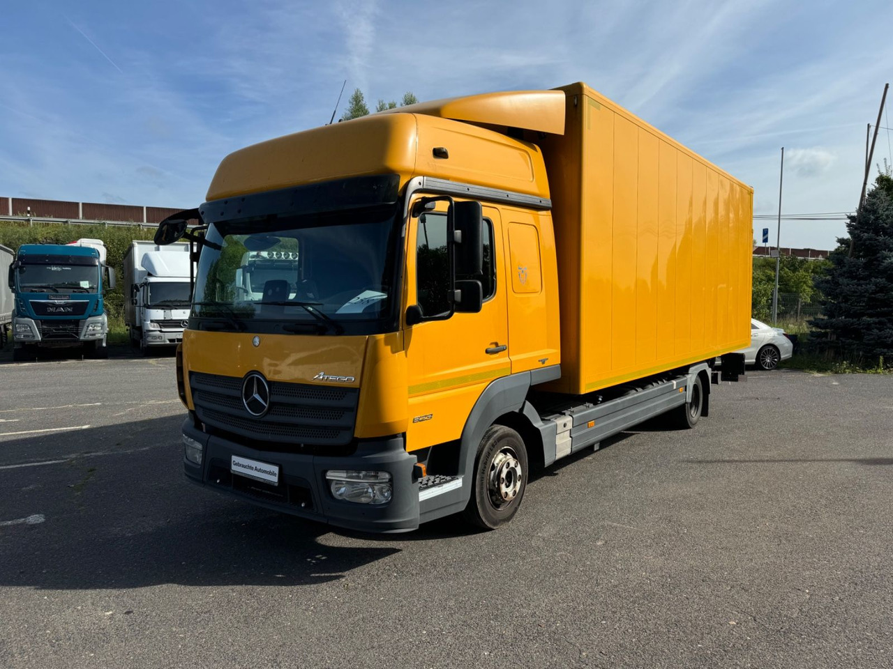 Mercedes-Benz Atego 823 Klima Tempomat - Lbw - Schlafplatz - Box truck: picture 3 Mercedes-Benz Atego 823 Klima Tempomat - Lbw - Schlafplatz - Box truck: picture 3