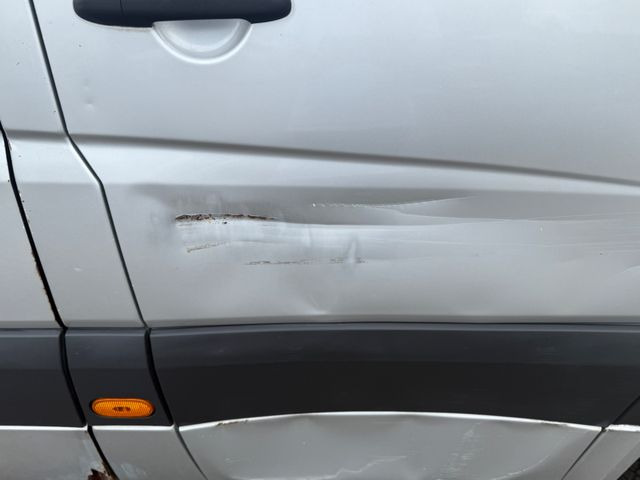 Mercedes-Benz Sprinter II Kasten 219 CDI Automatik - Small van: picture 3 Mercedes-Benz Sprinter II Kasten 219 CDI Automatik - Small van: picture 3