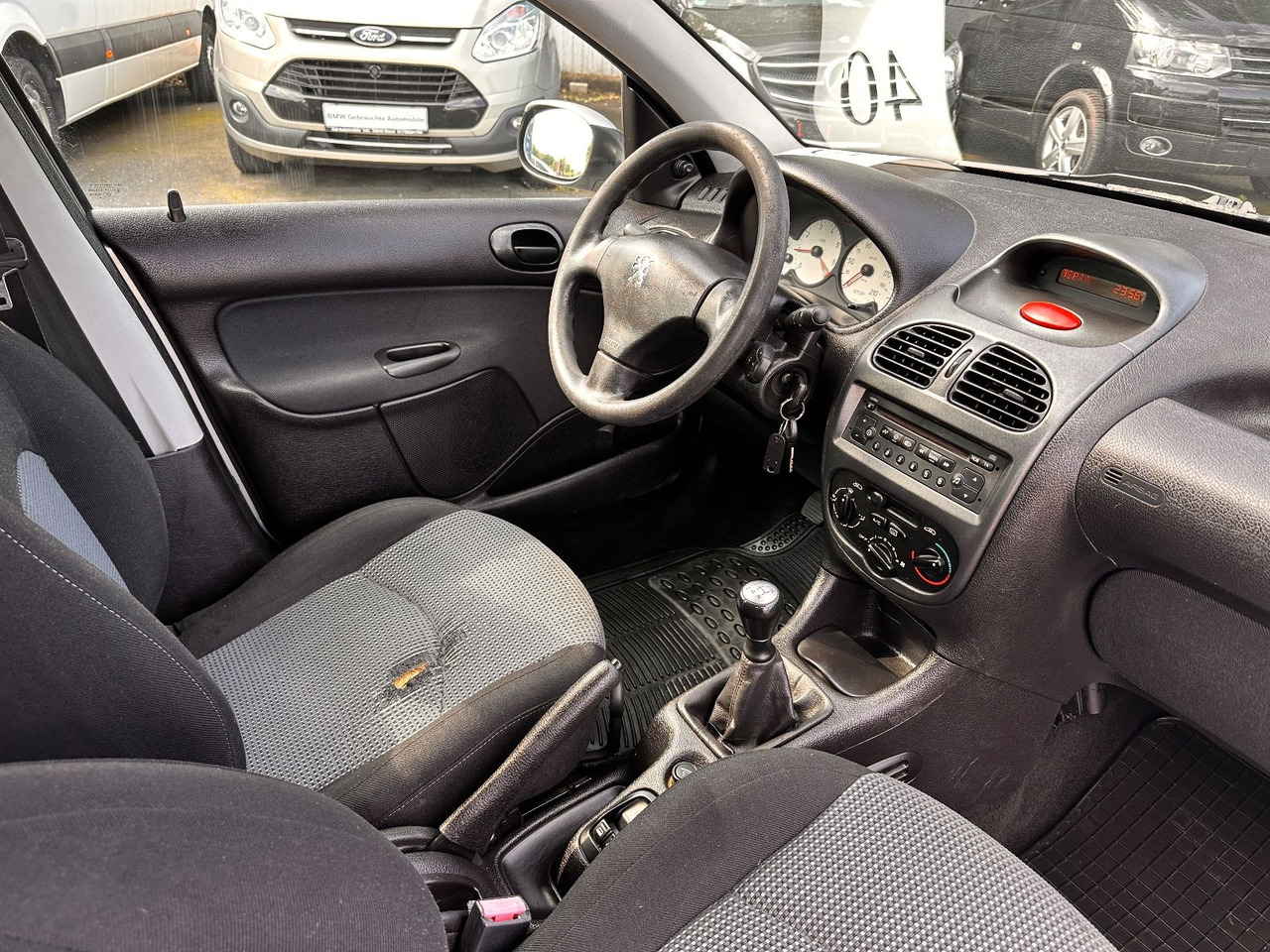 Station wagon Peugeot 206 SW Grand Filou Cool: picture 9