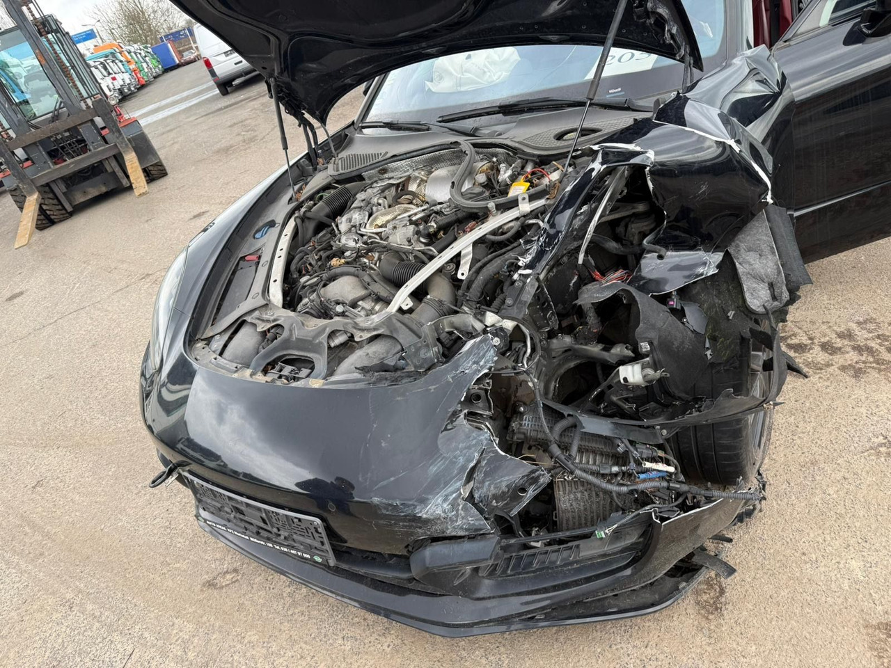 Porsche Panamera 4 S Diesel UNFALL!! - Car: picture 5 Porsche Panamera 4 S Diesel UNFALL!! - Car: picture 5