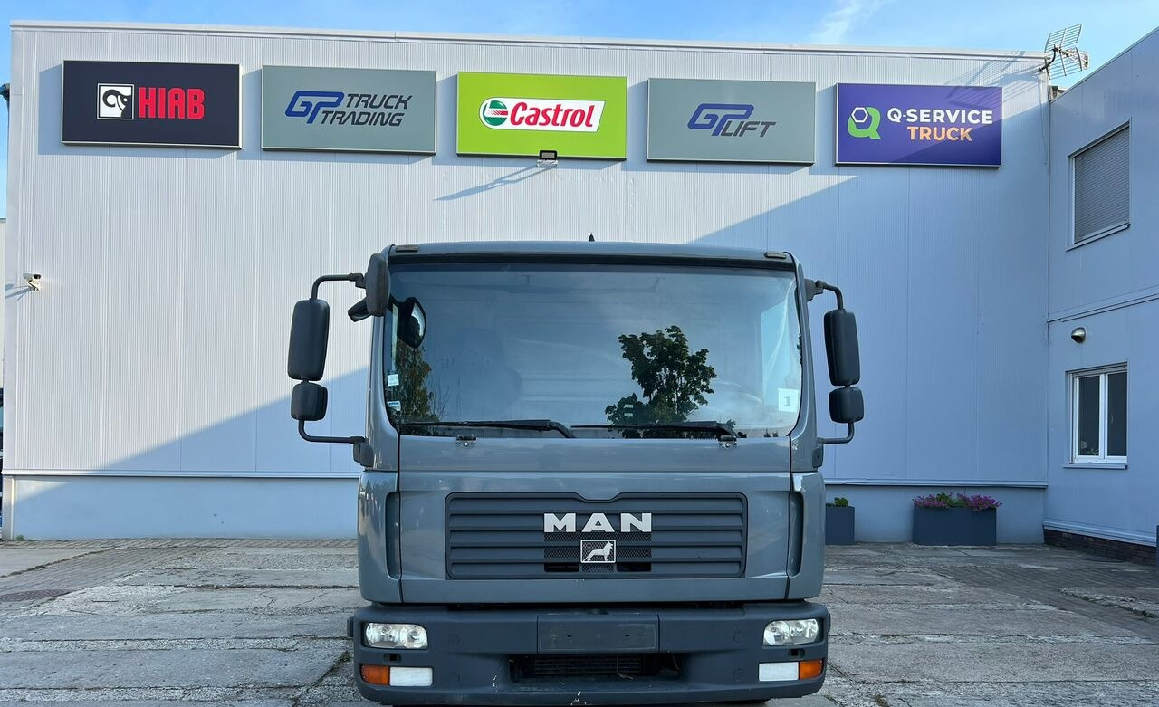 MAN TGL 12.180 - Hook lift truck: picture 1 MAN TGL 12.180 - Hook lift truck: picture 1