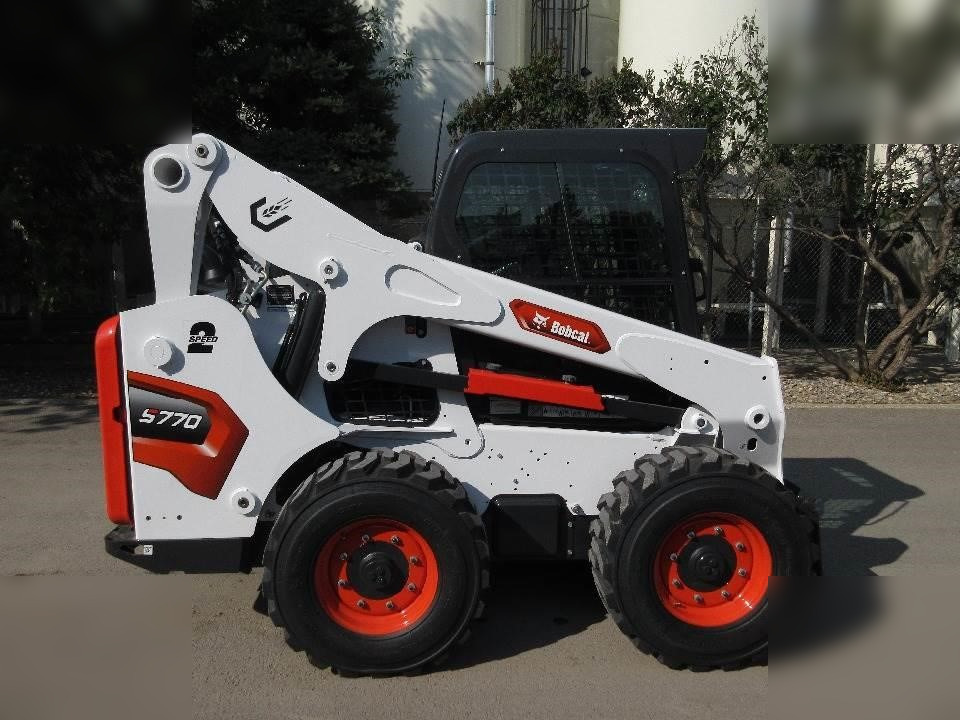 BOBCAT S770 - Skid steer loader: picture 3 BOBCAT S770 - Skid steer loader: picture 3