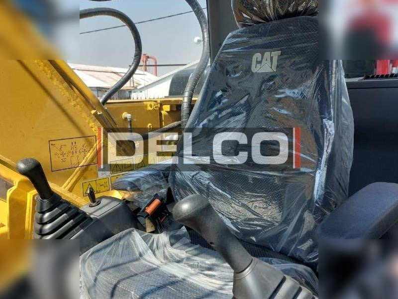 New Crawler excavator CATERPILLAR 323D3: picture 16