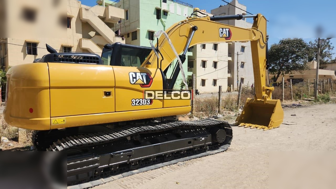 CATERPILLAR 323D3 - Crawler excavator: picture 1 CATERPILLAR 323D3 - Crawler excavator: picture 1