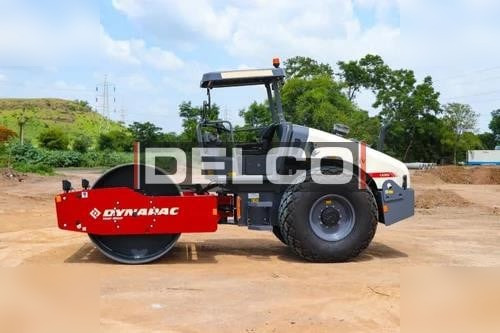 DYNAPAC CA305D - Roller: picture 1 DYNAPAC CA305D - Roller: picture 1