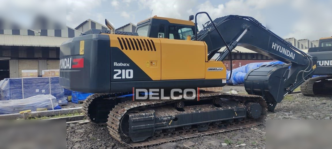HYUNDAI ROBEX 210 - Crawler excavator: picture 3 HYUNDAI ROBEX 210 - Crawler excavator: picture 3