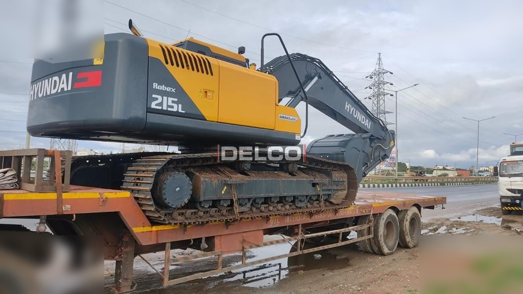 HYUNDAI ROBEX 215L SMART - Crawler excavator: picture 4 HYUNDAI ROBEX 215L SMART - Crawler excavator: picture 4