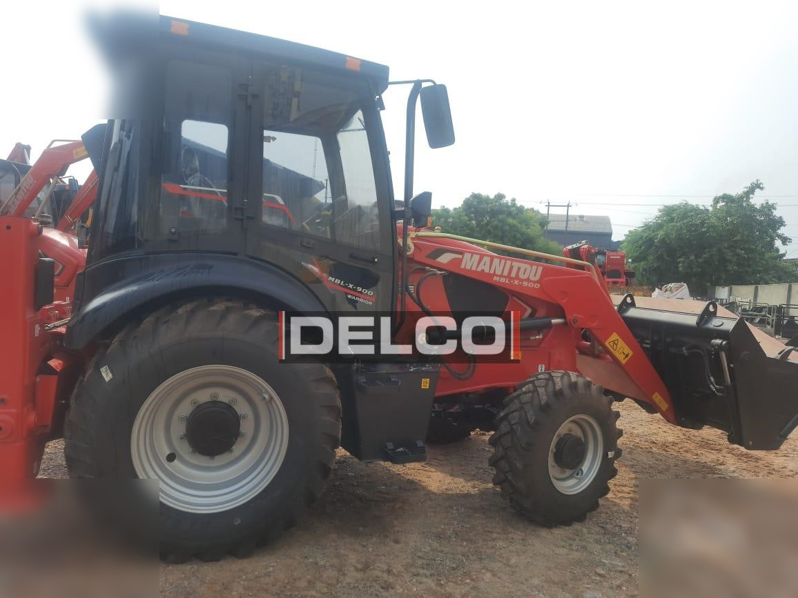 MANITOU MBLX900 - Backhoe loader: picture 3 MANITOU MBLX900 - Backhoe loader: picture 3