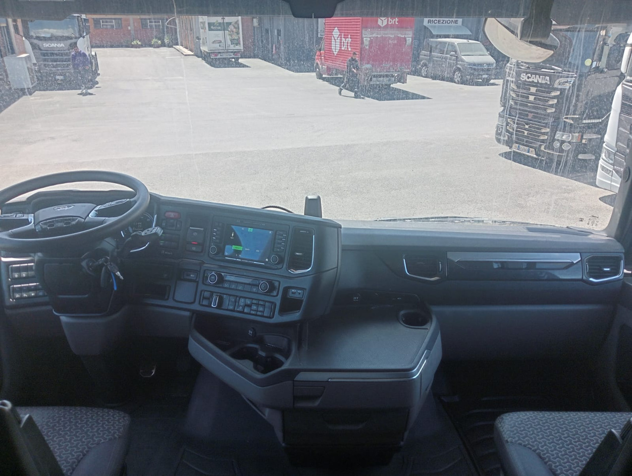 SCANIA S520 A4X2NB - Tractor unit: picture 1 SCANIA S520 A4X2NB - Tractor unit: picture 1