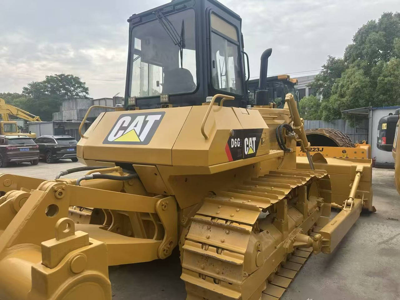 CAT D6G - Bulldozer: picture 1 CAT D6G - Bulldozer: picture 1
