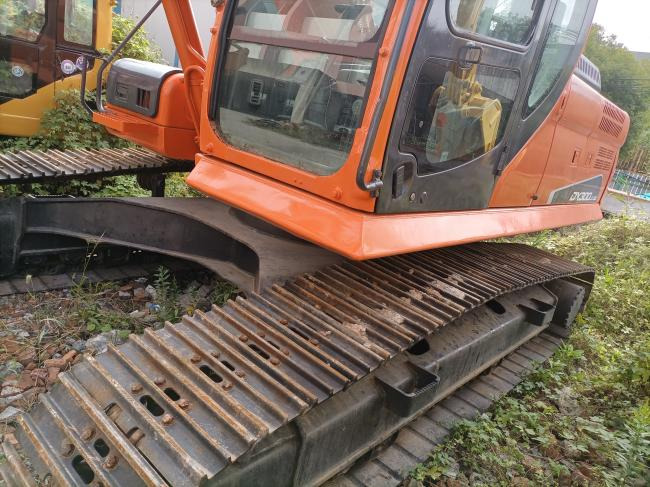 Doosan DX300 - Crawler excavator: picture 4 Doosan DX300 - Crawler excavator: picture 4