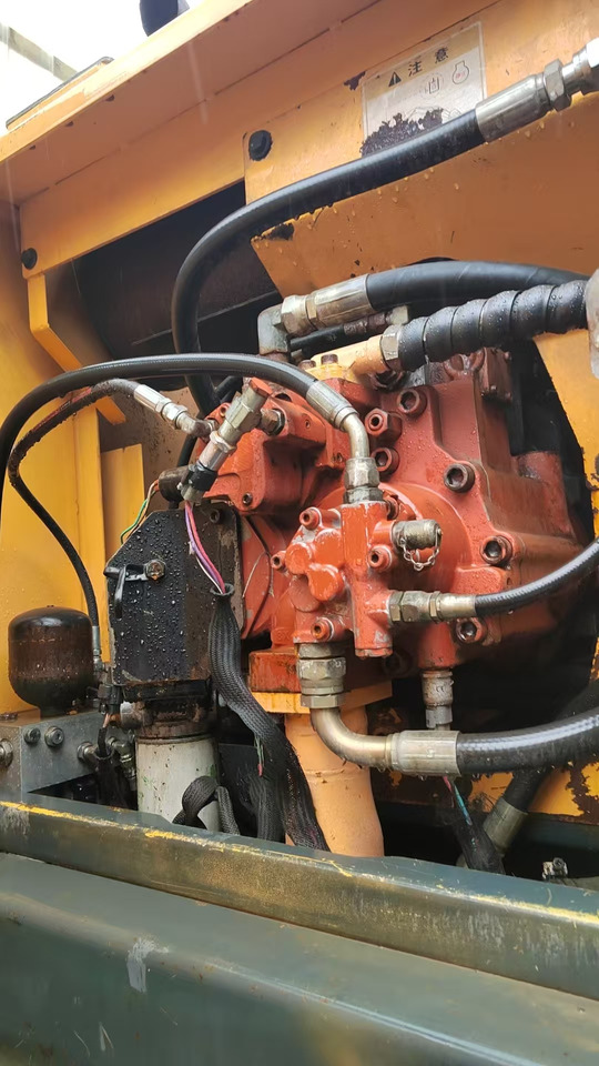 Hyundai 210 - Wheel excavator: picture 4 Hyundai 210 - Wheel excavator: picture 4