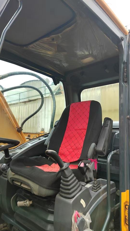 Hyundai 210 - Wheel excavator: picture 5 Hyundai 210 - Wheel excavator: picture 5