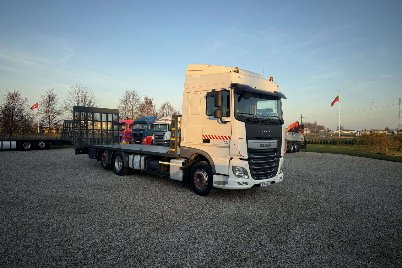DAF XF 460 - Autotransporter truck: picture 1 DAF XF 460 - Autotransporter truck: picture 1