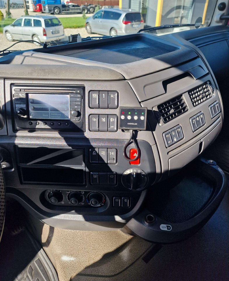 Autotransporter truck DAF XF 460: picture 15