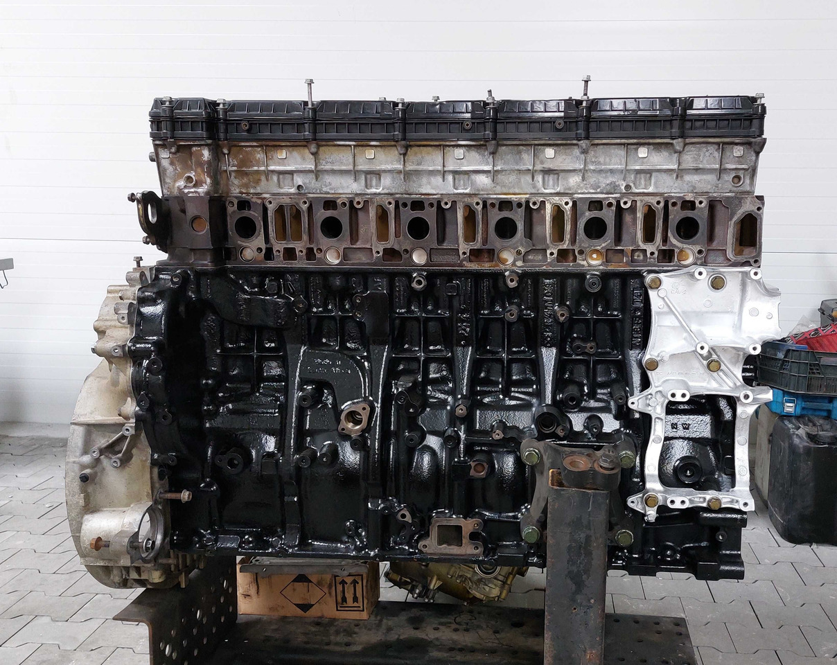 Silnik Mercedes om 473 Actros Class Duetz - Engine: picture 1 Silnik Mercedes om 473 Actros Class Duetz - Engine: picture 1
