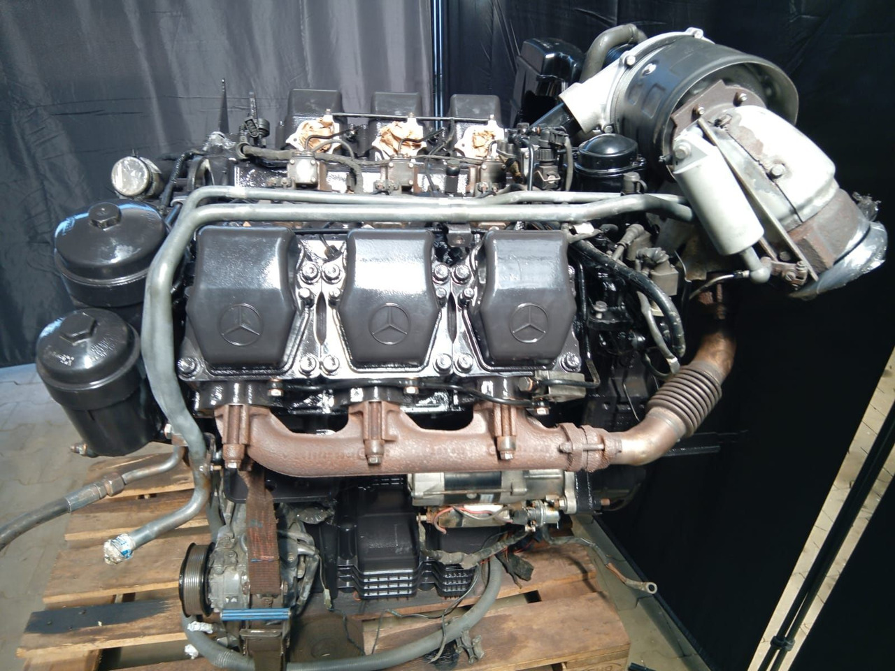Silnik Mercedes om 501 mp4 euro5 stan idealny - Engine: picture 4 Silnik Mercedes om 501 mp4 euro5 stan idealny - Engine: picture 4