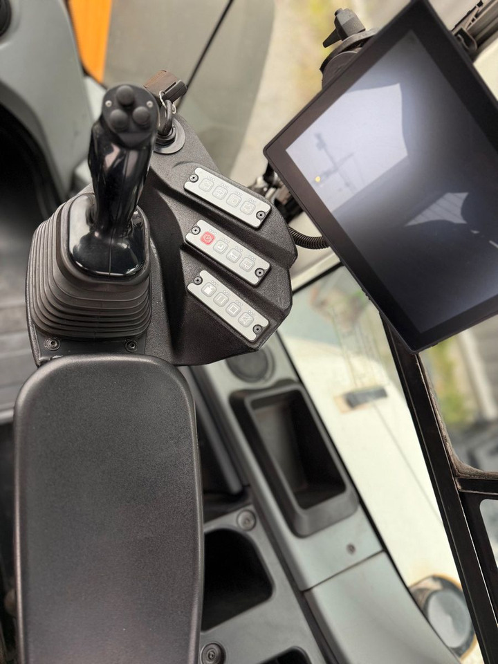 Wheel loader Liebherr L 586 X POWER/ 2022: picture 14