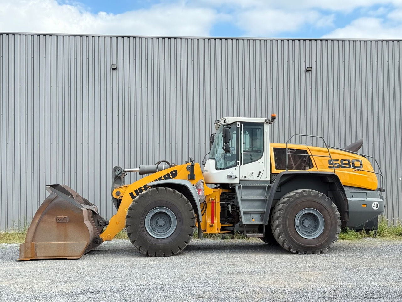 Liebherr L580 X Power - Wheel loader: picture 1 Liebherr L580 X Power - Wheel loader: picture 1