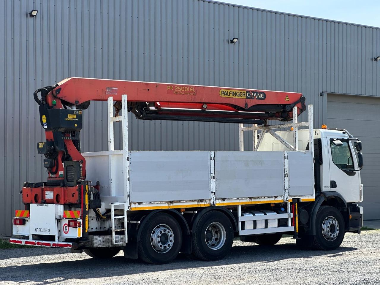 Volvo VOLVO FE 330 PALFINGER 25001 EL Performance - Crane truck: picture 3 Volvo VOLVO FE 330 PALFINGER 25001 EL Performance - Crane truck: picture 3