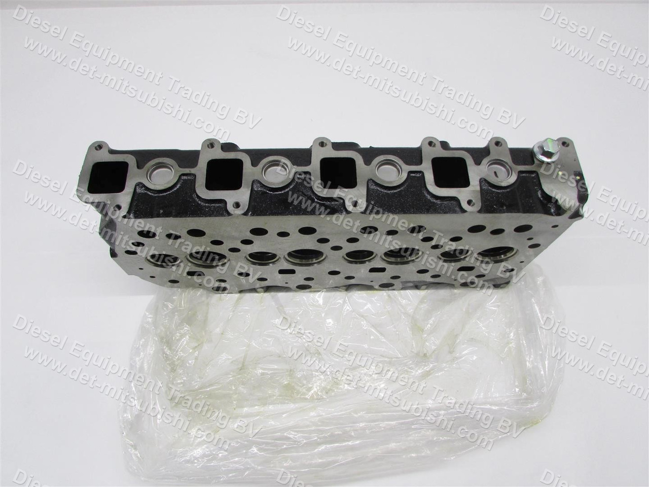 MITSUBISHI HEAD ASM; CYLINDER S4S INDIRECT (W/O VALVES) - Cylinder head for Industrial equipment: picture 3 MITSUBISHI HEAD ASM; CYLINDER S4S INDIRECT (W/O VALVES) - Cylinder head for Industrial equipment: picture 3