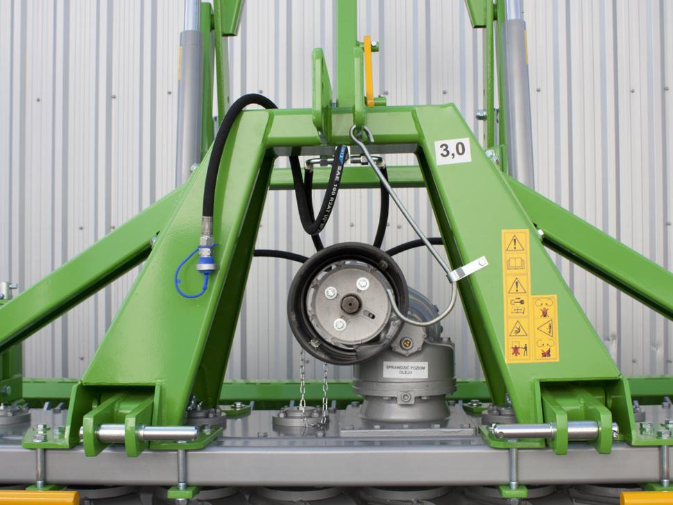 Bomet Kreiselegge / Power harrow / Herse rotative / Erpice rotante / Grada rotativa / Brona wirnikowa 3 m - Power harrow: picture 5 Bomet Kreiselegge / Power harrow / Herse rotative / Erpice rotante / Grada rotativa / Brona wirnikowa 3 m - Power harrow: picture 5