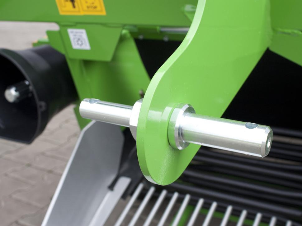 New Potato harvester Bomet Siebkettenroder / Potato digger / Arracheuse de pomme de terre / Scavapatate / Однорядная картофельная копалка / Kopaczka do ziemniaków Z656: picture 11 New Potato harvester Bomet Siebkettenroder / Potato digger / Arracheuse de pomme de terre / Scavapatate / Однорядная картофельная копалка / Kopaczka do ziemniaków Z656: picture 11