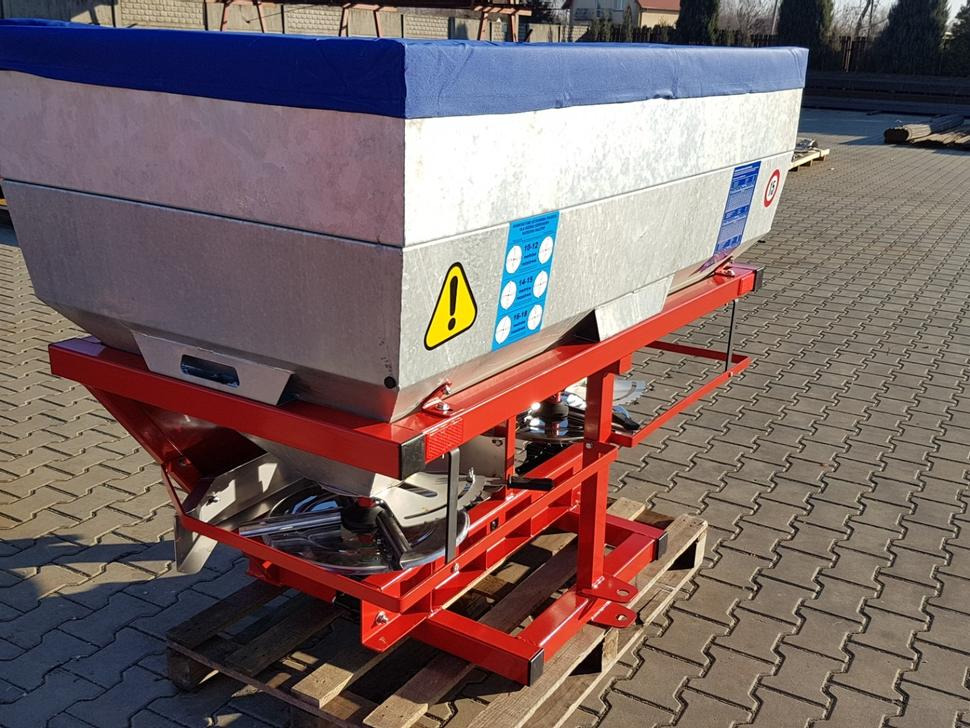 Grass-Rol Düngerstreuer / Fertilizer spreader / Epandeur d'engrais / Spandiconcime / Esparcidor / Разбрасыватель минеральных удобрений / Rozsiewacz nawozu 1200 l - Fertilizer spreader: picture 4 Grass-Rol Düngerstreuer / Fertilizer spreader / Epandeur d'engrais / Spandiconcime / Esparcidor / Разбрасыватель минеральных удобрений / Rozsiewacz nawozu 1200 l - Fertilizer spreader: picture 4