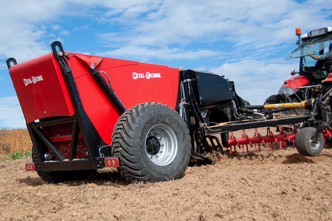 New Soil tillage equipment METAL-TECHNIK Steinsammler / Stone Collector / Ramasseur de pierres / Recogedora de piedras / Raccoglitore di pietr / Камнеуборочный комбайн / Zbieracz kamieni 4 m: picture 8