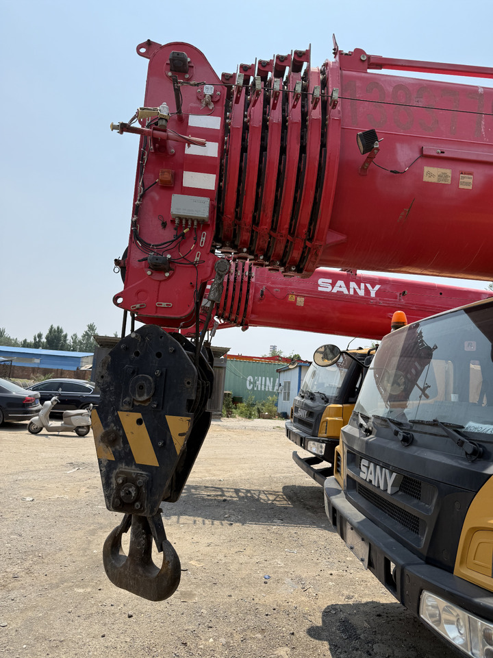 SANY STC1000 - Mobile crane: picture 4 SANY STC1000 - Mobile crane: picture 4