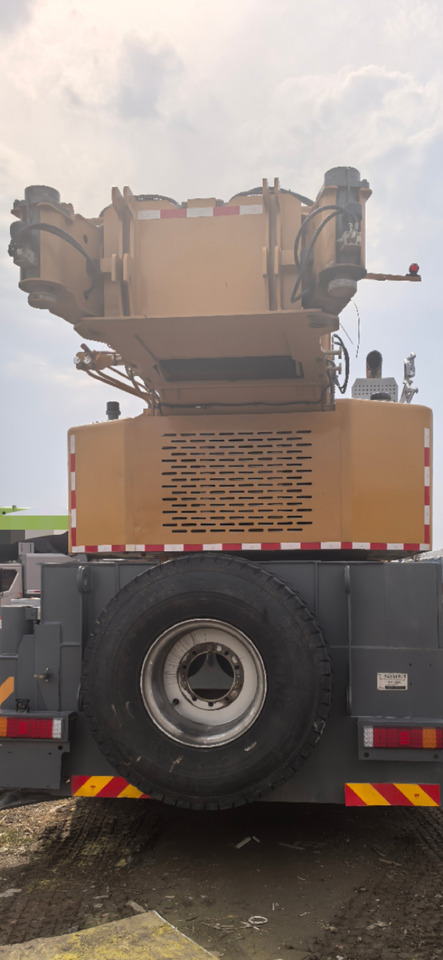 SANY STC2000C8-8 - Mobile crane: picture 4 SANY STC2000C8-8 - Mobile crane: picture 4