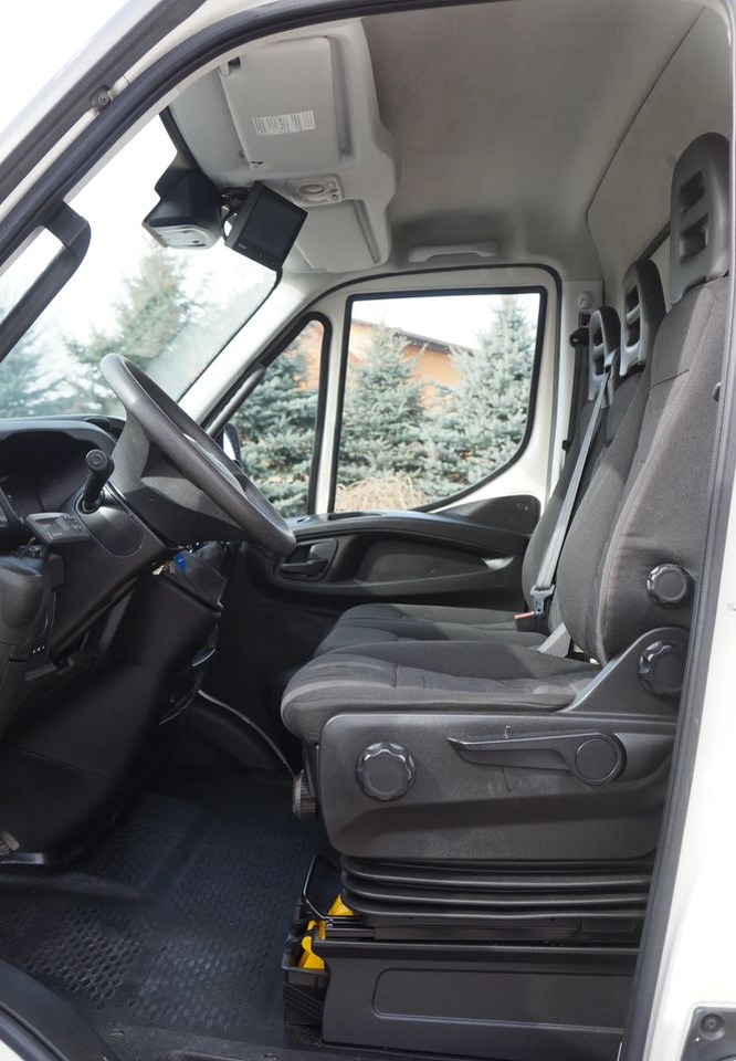 Refrigerator truck Iveco DAILY 70c17 CHŁODNIA 5 m Thermo king V-500 MAX Wzorowy Stan: picture 17