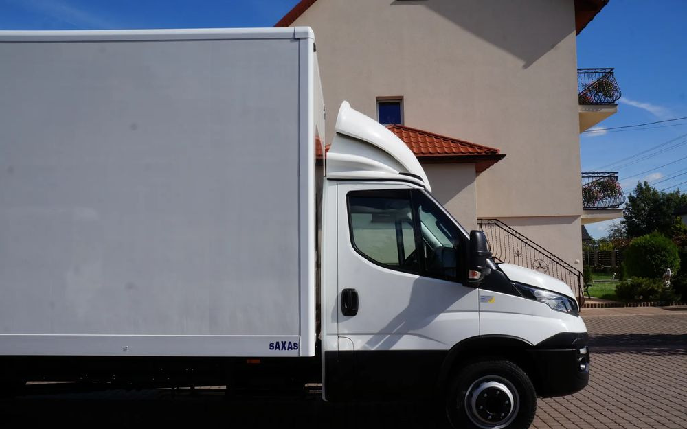 Iveco DAILY 72c18  Automat HI-MATIC Kontener 6 m 74 tys km STAN NOWY - Box truck: picture 5 Iveco DAILY 72c18  Automat HI-MATIC Kontener 6 m 74 tys km STAN NOWY - Box truck: picture 5