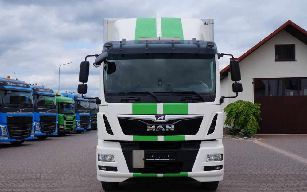 MAN TGM 18.250 / 18.290 EURO 6 KONTENER 19 PALET ŁAD. 9800 KG WINDA - Box truck: picture 2 MAN TGM 18.250 / 18.290 EURO 6 KONTENER 19 PALET ŁAD. 9800 KG WINDA - Box truck: picture 2