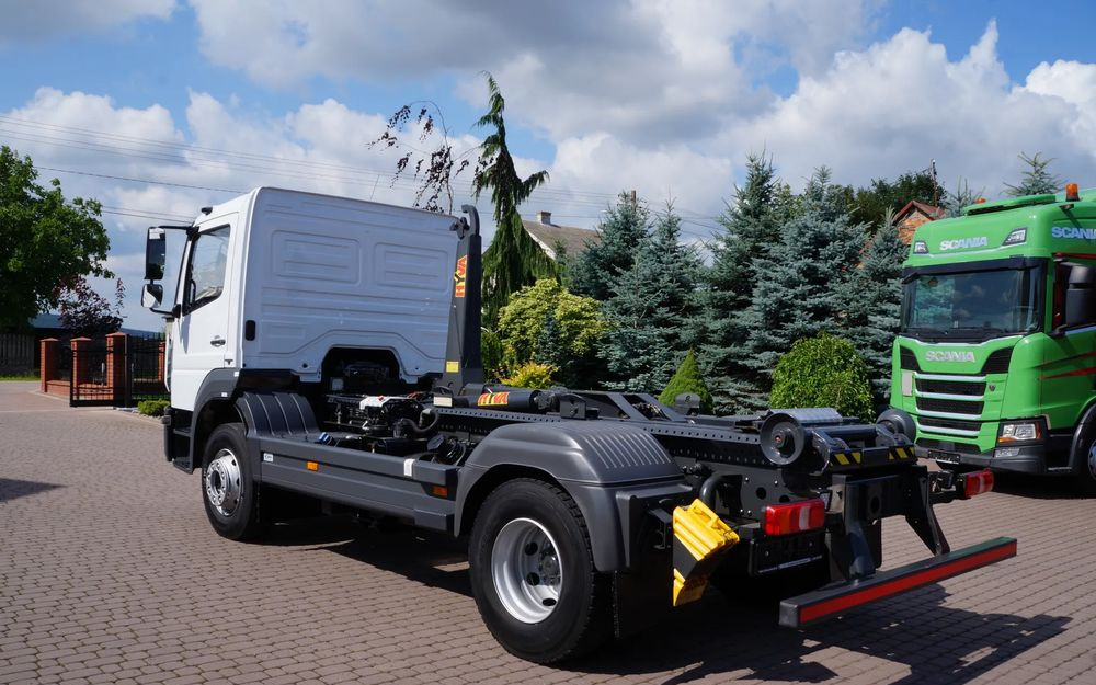 Mercedes-Benz ATEGO 1621 1624 EURO 6 HAKOWIEC HYVA DMC 16.000 KG ŁAD. 10.000 KG NISKI PRZEBIEG - Other machinery: picture 5 Mercedes-Benz ATEGO 1621 1624 EURO 6 HAKOWIEC HYVA DMC 16.000 KG ŁAD. 10.000 KG NISKI PRZEBIEG - Other machinery: picture 5