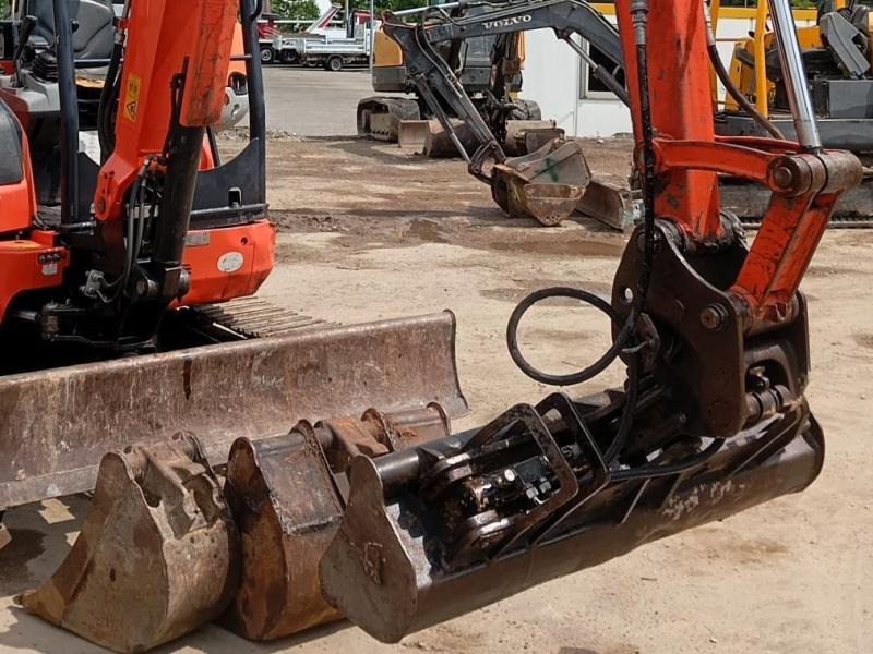 Kubota Series U U35-3 Alpha 3 Minipelle 3,5t - Mini excavator: picture 5 Kubota Series U U35-3 Alpha 3 Minipelle 3,5t - Mini excavator: picture 5