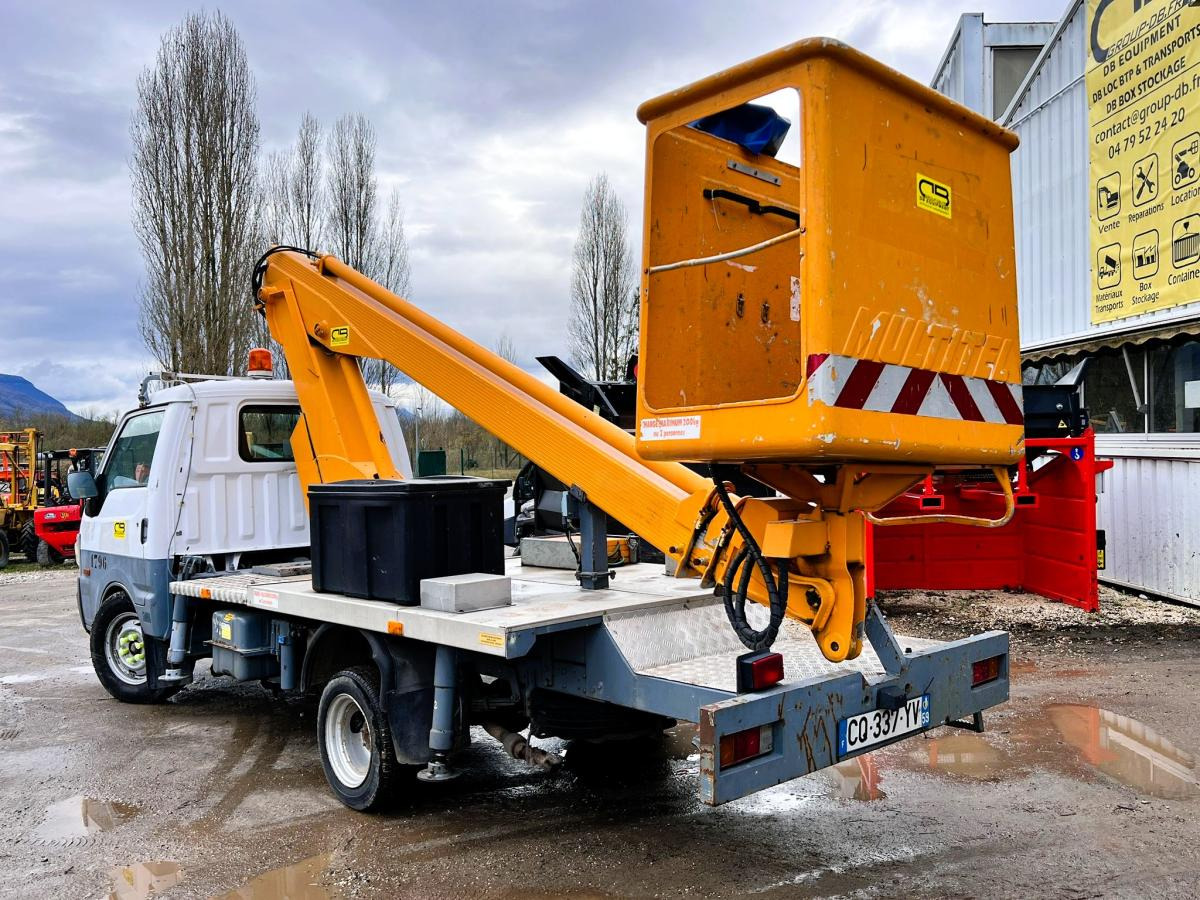 Mazda Bongo Fourgon Nacelle 14,5m - Aerial platform, Van: picture 3 Mazda Bongo Fourgon Nacelle 14,5m - Aerial platform, Van: picture 3