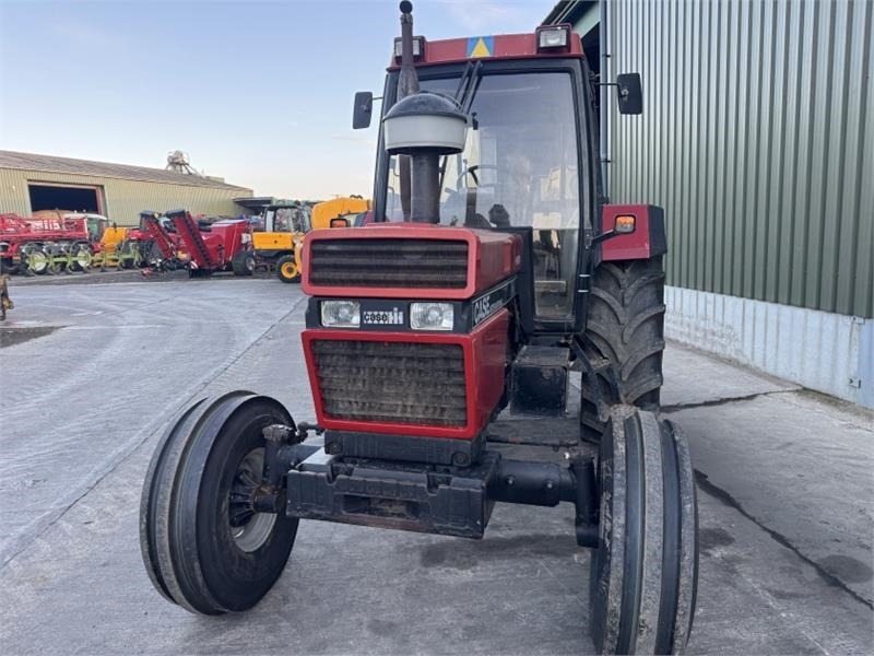 Case International 1056XL 2WD - Farm tractor: picture 5 Case International 1056XL 2WD - Farm tractor: picture 5