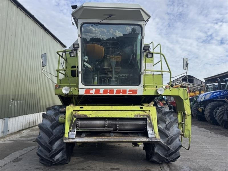 Claas Dominator 106 - Harvester attachment: picture 5 Claas Dominator 106 - Harvester attachment: picture 5