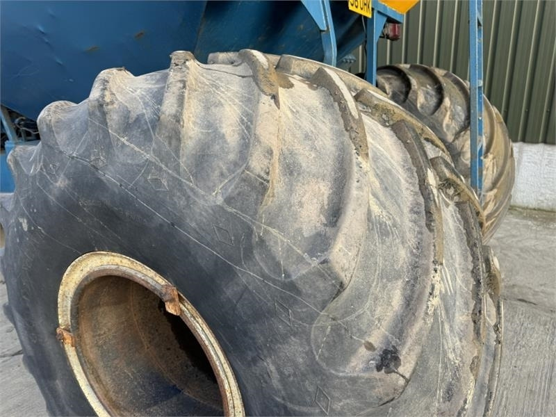 Farm tractor Ford 8210 Self Propelled Gravel Cart: picture 8