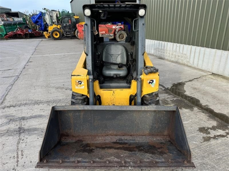 Gehl Gehl R135 Skid Steer - Skid steer loader: picture 5 Gehl Gehl R135 Skid Steer - Skid steer loader: picture 5