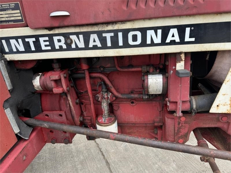 Farm tractor International 533 Tractor: picture 10