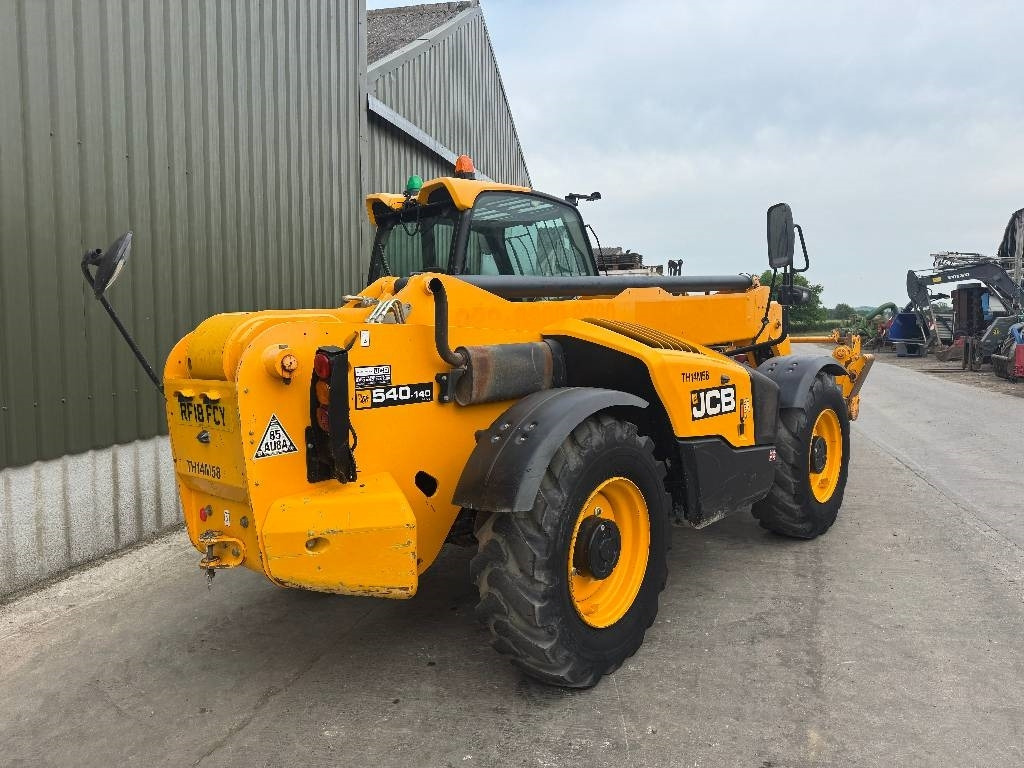 JCB 540-140 HiViz - Telescopic handler: picture 2 JCB 540-140 HiViz - Telescopic handler: picture 2