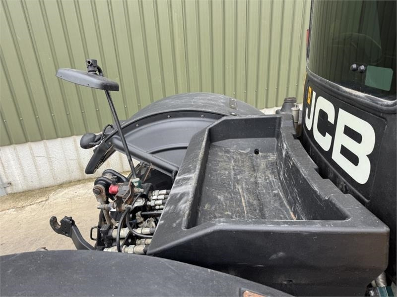 Farm tractor JCB JCB Fastrac 4220 **8000 Hour Warranty**: picture 13